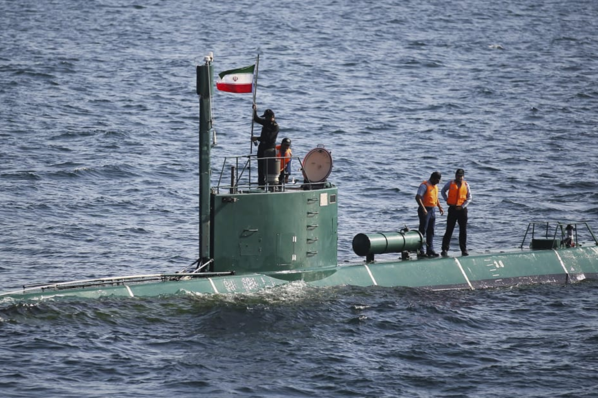 ஈரானின் முக்கிய தளங்களை குறிவைக்கும் அமெரிக்கா.. வெளியான திடுக்கிடும் செய்தி | Us Developing New Attack Plans Strait Hormuz
