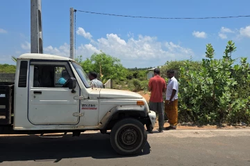 வீதியில் வீசப்படும் மனித உடல் பாகங்கள்! மன்னார் நகரசபை தவிசாளர் அதிரடி நடவடிக்கை