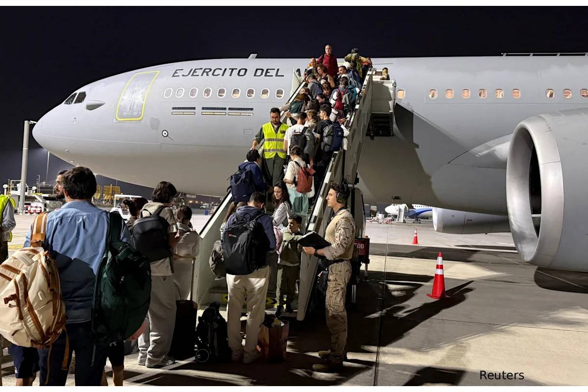 british-people-arrive-back-from-dubai-oman