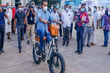 வெட்கமா? பயமா? நாடாளுமன்றம் செல்ல தயங்கும் விமல் வீரவன்ச
