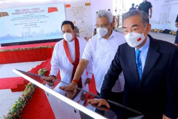 நெருக்கடியில் சிக்கித்தவிக்கும் இலங்கை!  25.5 பில்லியன் ரூபாவினால் நேசக்கரம் நீட்டும் சீனா