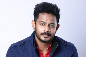 கண்ணே கலைமானே சீரியல் நடிகர் நந்தாவிற்கு காலில் ஏற்பட்ட காயம்- படுத்த படுக்கையில் நடிகர் வெளியிட்ட போட்டோ