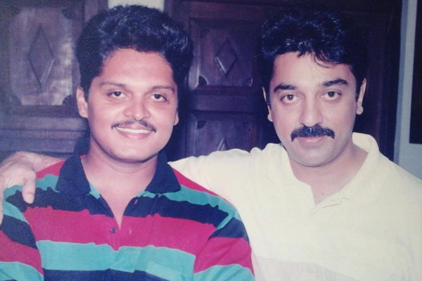 கமலுடன் பிரபல நடிகர் கரண் எடுத்துக்கொண்ட புகைப்படம்.. இதுவரை பலரும் பார்த்திராத ஒன்று | Kamal And Karan Unseen Picture