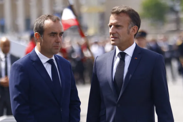 ராஜினாமா செய்தவரையே மீண்டும் பிரான்ஸ் பிரதமராக்கினார் மேக்ரான் | Macron Reappoints Sebastien Lecornu As France Pm