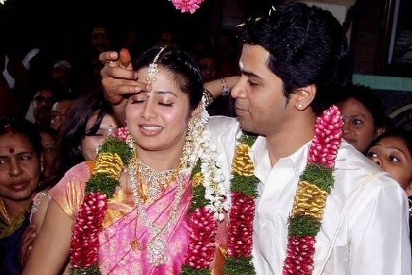 கணவரை விவாகரத்து செய்வது உண்மையா? காரணம் இது தான்... சங்கீதா கொடுத்த விளக்கம் | Sangeetha Krish Divorce Rumors Her Open Talk