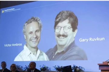 2024-ஆம் ஆண்டுக்கான மருத்துவத்துக்கான நோபல் பரிசு பெற்ற இரண்டு விஞ்ஞானிகள்.!