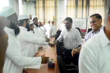 முஸ்லிம் மதத்தலைவர்களை சந்தித்தார் அனுர குமார