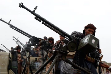 செங்கடல் மற்றும் இஸ்ரேல் மீது தொடர்ந்து தாக்குதல் நடத்தும் ஹவுதிகள்... குவித்து வைத்திருக்கும் ஆயுதங்கள்