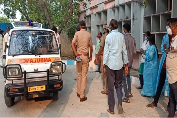 வேலூரில் ஆக்சிஜன் பற்றாக்குறையால் 5 பேர் மரணம் - உறவினர்கள் அதிர்ச்சி