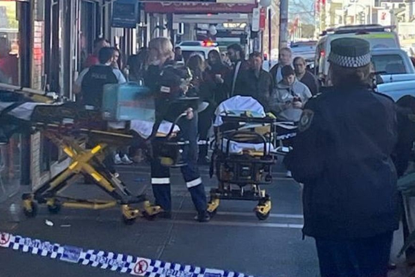 சிட்னியில் பொது மக்கள் மீது துப்பாக்கிச்சூடு ; 20 பேர் காயம் | Shooting At Public In Sydney 20 Injured