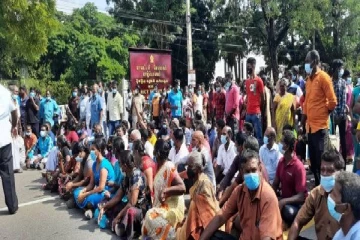 இந்திய கடற்தொழிலாளர்களின் பிரச்சினைக்கு நிரந்தர தீர்வு வழங்க கோரி யாழில் பேரணி