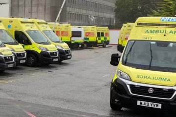 இங்கிலாந்தில் மருத்துவ சேவை ஊழியர்களின் முடிவால் நோயாளிகளுக்கு ஏற்பட்டுள்ள நிலை!