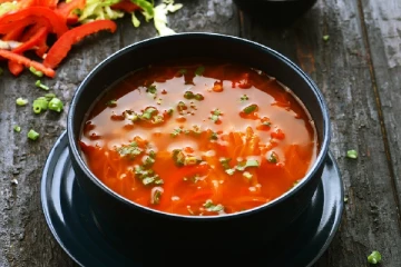 முன்னாள் காதலனை பழிவாங்கனும்; சூப்பில் விஷம் கலந்த பெண் - கடைசியில் 5 பேர் பலி!