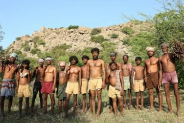 'ஜெய் பீம்' படத்தால் மூன்று வேளை உணவு கிடைத்தது - கண் கலங்கும் இருளர் நடிகர்