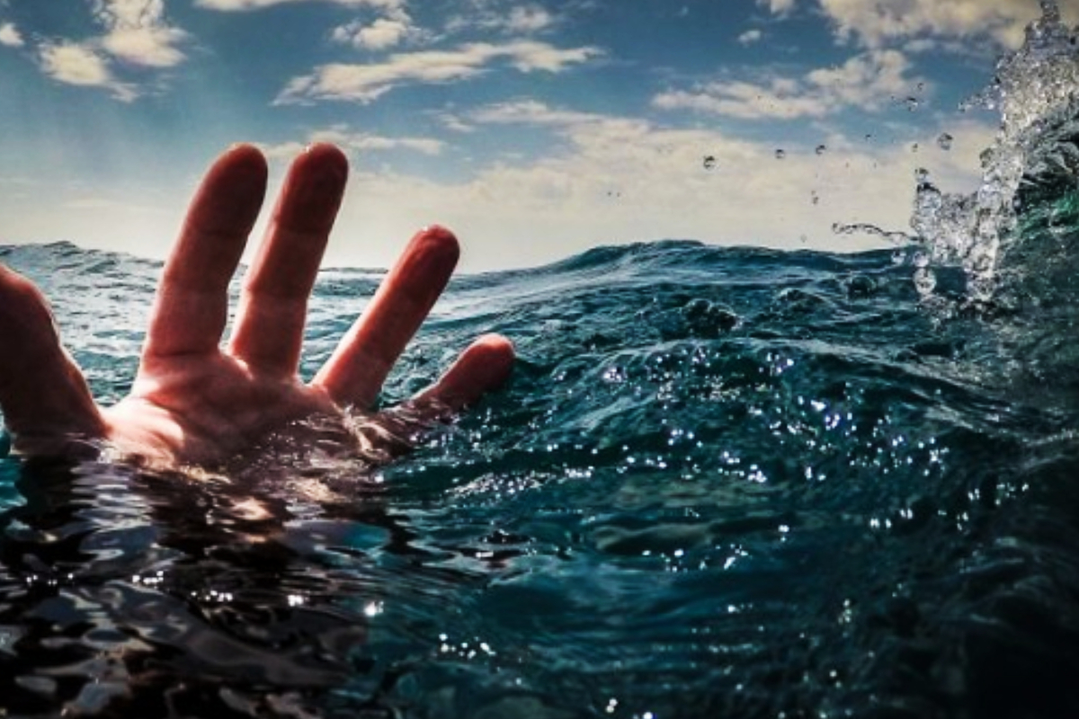 நீராடச் சென்ற இரு இளைஞர்கள் நீரில் மூழ்கி பலி | Two Young Men Drown While Swimming