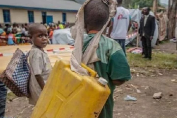 குடிக்க தண்ணீர் இல்லாமல் தவிக்கும் 5 லட்சம் பேர்!