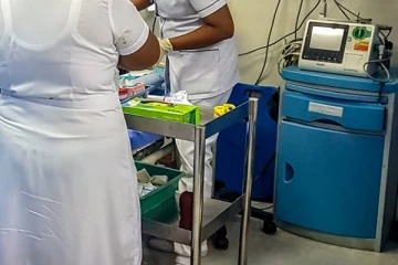 தோட்ட பணியில் ஈடுபட்டிருந்த தொழிலாளர்களுக்கு நேர்ந்த அசம்பாவிதம்!