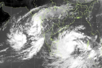 நகராமல் நின்ற மொந்தா புயல்.., எப்போது கரையை கடக்கும்?