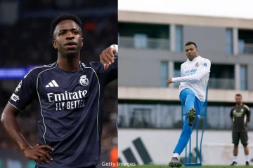 உலகின் தலைசிறந்த வீரர் எம்பாப்பே: இரட்டை கோல் அடித்து மிரட்டிய இளம் வீரர்