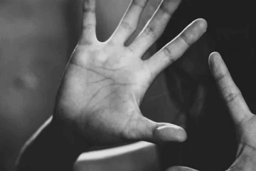 அமெரிக்க பெண்ணிடம் இந்தியர் செய்த மோசமான செயல் ; இறுதியில் நேர்ந்த கதி