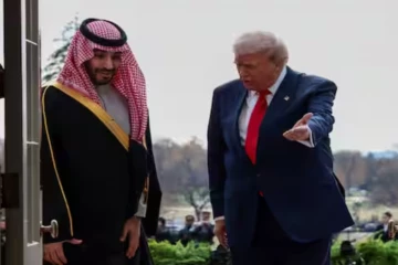 என் காலடியில் விழுந்து கிடக்கிறார்! சவுதி அரேபியாவின் இளவரசர் குறித்து ட்ரம்பின் கடும் பேச்சு