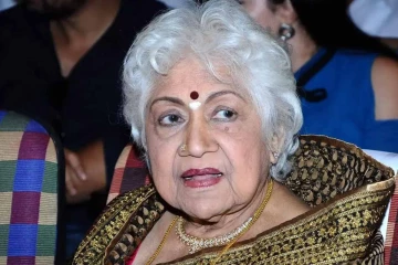 பழம்பெரும் நடிகை சௌகார் ஜானகி காலமானார்