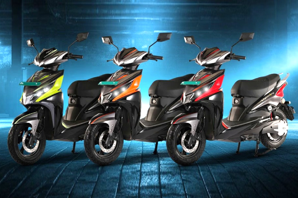 E-Went Lightning EV scooter India, Smart electric scooter launch 2025, Maxx Power Technology EV scooter, 130 km range electric scooter India, Stylish EV scooters with leather seat, BLDC hub motor EV scooter, Eco Ride Power modes scooter, Affordable EV scooters India 2025, Saraogi Udyog Group EV launch, ZigWheels E-Went Lightning review