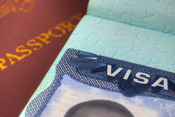 ஐக்கிய அரபு அமீரகத்தில் குடியிருப்பவர்களுக்கு வழங்கப்பட்ட வாய்ப்பு | Information By Emirates Regarding Expired Visas