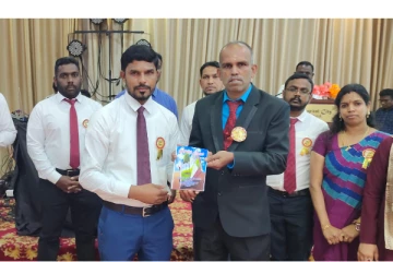 நினைவேட்டில் தாரகைகள் நூல் வெளியீடு!  (Photo)