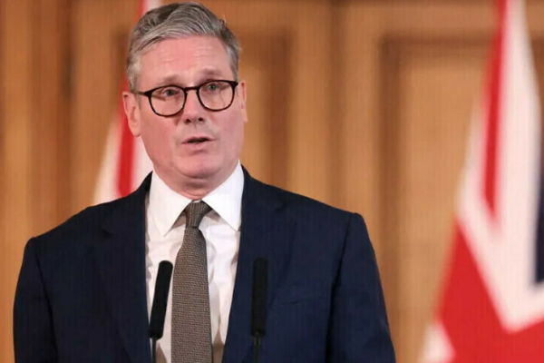 பிரித்தானிய சட்டத்தின் வலையில் புலம்பெயர்ந்தோர்! தீவிரமாகும் நெருக்கடி | Uncertain Future Of Immigrants In Uk