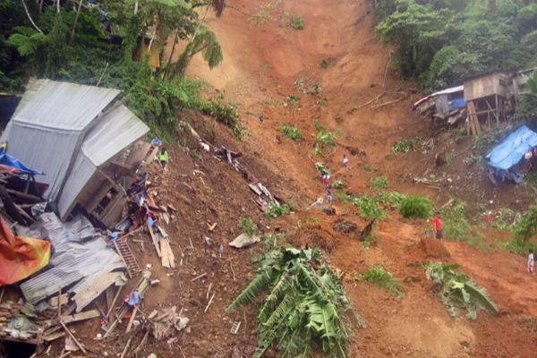 3 மாத குழந்தை உட்பட 05 பேருக்கு நடந்த சோகம் ; பலர் மாயம் | Including A 3 Month Old Baby Killed In A Landslide