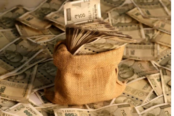 5 கிரகங்களின் அரிய சேர்க்கை.., பணக்கட்டை அள்ளப்போகும் 3 ராசிகள்