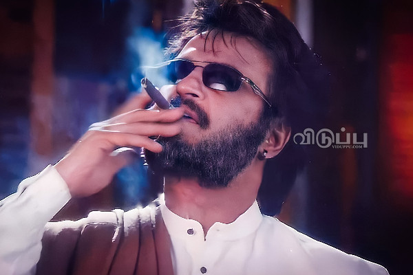 10 ஆயிரம் ரசிகர்கள் முன் நடிகருக்கு சிகரெட் அடிக்க சொன்ன ரஜினிகாந்த்!! ஷூட்டிங் ஸ்பாட்டில் நடந்த சம்பவம் | Abbas Open About Smoke With Rajinikanth Shoot