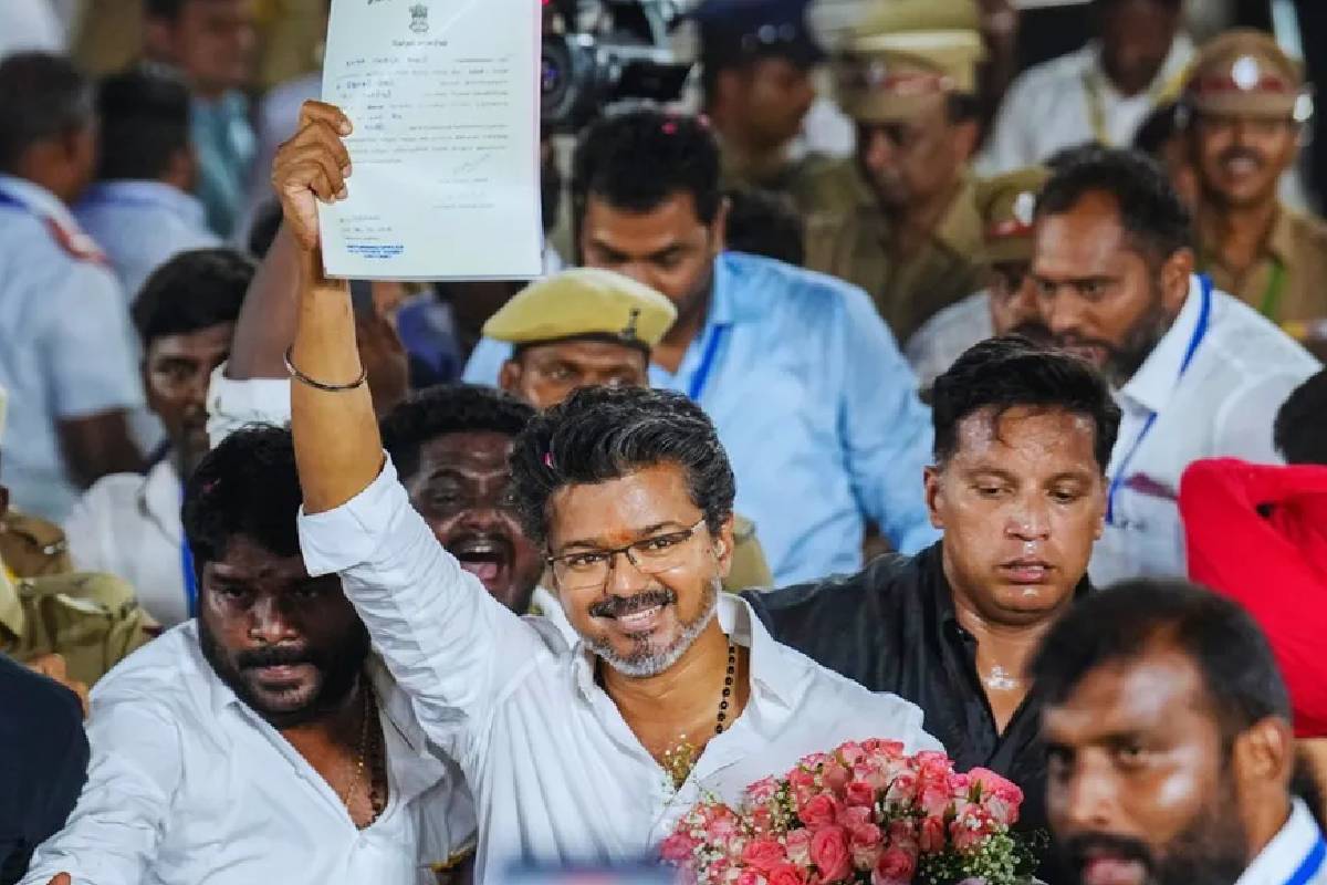 பரபரப்பாகும் தமிழ்நாடு அரசியல் களம்... அதிமுக கூட்டத்தில் மாயமான 5 உறுப்பினர்கள் | Members Missing Aiadmk Meeting