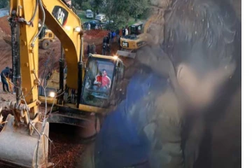 ළිඳට වැටුණු දරුවා බේරා ගැනීමට හැකි වෙයිද..? මෙහෙයුමට තවත් අභියෝගයක්..සිදුවන දේ මෙන්න..(VIDEO)