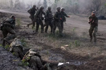 உக்ரைன் மீது ரஷ்யா நடத்திய தாக்குதலில் ஐவர் உயிரிழப்பு