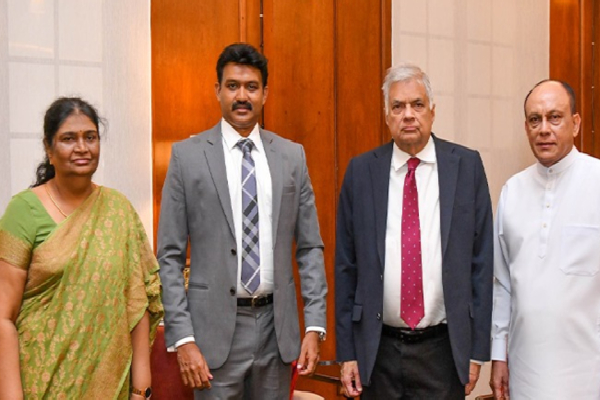 புதிய ஆளுநரிடம் உறுதிமொழி கொடுத்த ஜனாதிபதி ரணில்! | President Ranil Gave An Oath To The New Governor