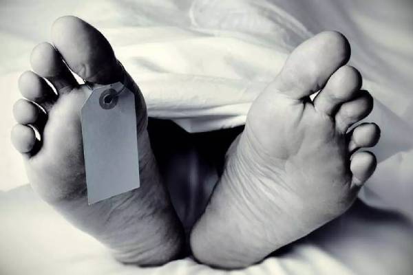 பதின்ம வயது மாணவனின் முடிவால் அதிர்ச்சியில் பெற்றோர்! | Student Hanged Himself In Anger With His Mother