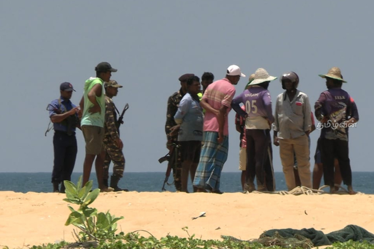 யாழில் 9 கடற்றொழிலாளர்கள் கைது - கடற்படையினரின் அதிரடி நடவடிக்கை | 9 Fishermen Arrested In Jaffna