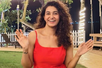 பிரியா பவானி ஷங்கர் கிறிஸ்துமஸ் கொண்டாட்ட புகைப்படங்கள்