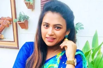 பாரதி கண்ணம்மா சீரியல் நடிகை பரீனாவா இது?- முடியை கட் செய்து ஆளே மாறியிருக்கிறாரே?