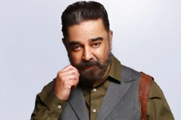 தேவர்மகன் படத்தில் வருவது போல கம்பு சுற்றி அசத்திய கமல், ரசிகர்களை கவரும் பதிவு.