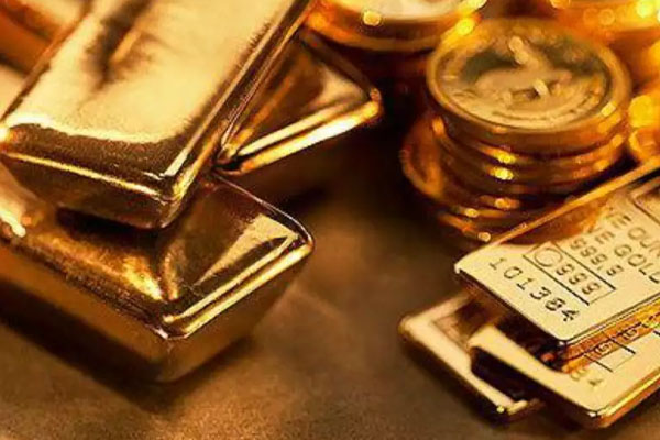 11 வயது சிறுமியிடம் விசாரணை என்ற பேரில் மோசமாக நடந்து கொண்ட பொலிஸார் | Police Misbehaved Investigation 11 Year Old Girl