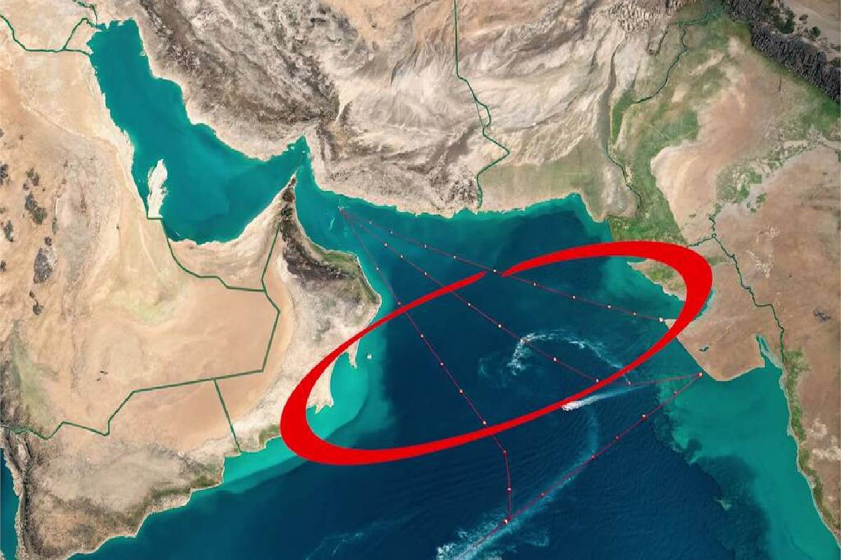 ஹோர்முஸ் நீரிணையில் எண்ணெய்க் கப்பலொன்றை அதிரடியாக தாக்கிய IRGC | Tanker Comes Under Fire From Iranian Gunboats