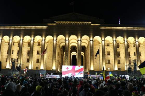 ரஸ்யர்களுடன் போரிடுவதற்காக நாடு திரும்பிய 60 ஆயிரம் உக்ரைய்னியர்கள்! (நேரலை) | Russo Ukrainian War President Speech