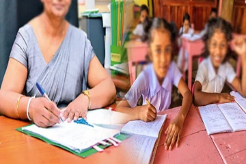 ஆசிரியையால் தாக்கப்பட்ட மாணவி மனநல பாதிப்பு..! நியாயம் கேட்டு சென்ற பெற்றோர் நேர்ந்த கதி