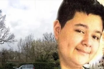 இங்கிலாந்தில் பதின்ம வயதுச் சிறுவனுக்கு நேர்ந்த பயங்கரம்: இரண்டு இளம்பெண்களைத் தேடும் பொலிசார்