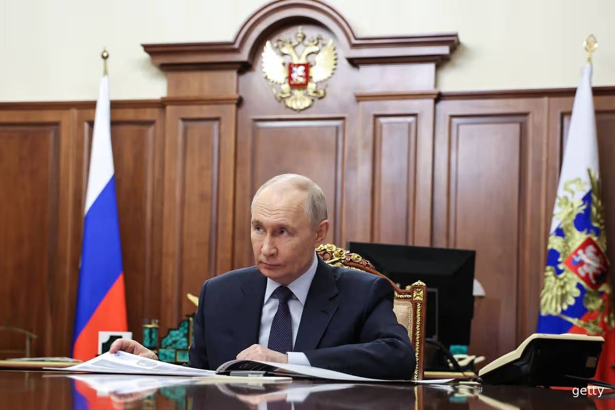 புடினுக்கு எதிரான ஆட்சிக்கவிழ்ப்பு அச்சம் தீவிரம்: ரஷ்யாவின் ஆளும் வர்க்கத்தினர் சதித்திட்டம் | Putin Coup Fears Soar