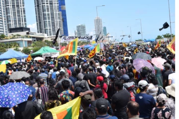 රාජ්‍ය නායකයා වෙන්න සූදානමින් ඉන්න අරගල නායකයා ගෙන් විශේෂ හෙළිදරව්වක්..(VIDEO)