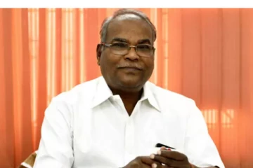 திடீர் மூச்சுத்திணறல் - பிரபல அரசியல் தலைவர் மருத்துவமனையில் அனுமதி